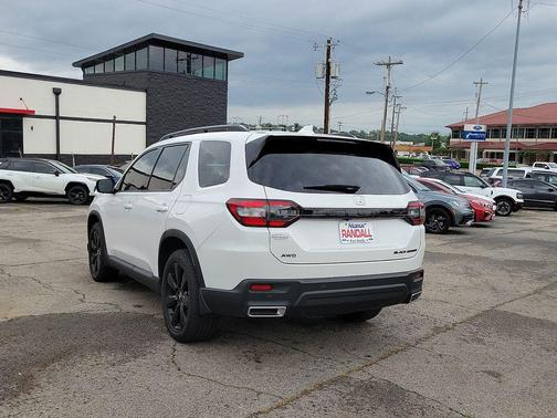 White 2025 Honda Pilot BLACK EDITION