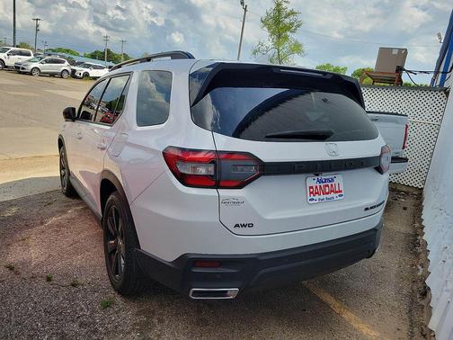 2025 Honda Pilot Black Edition