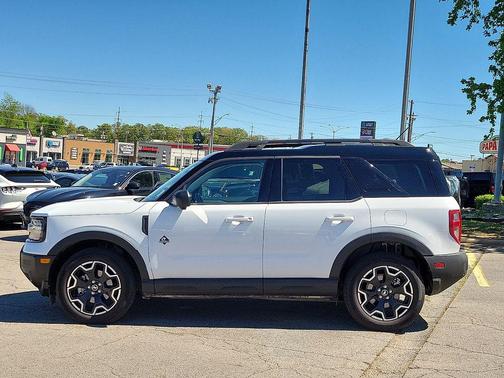 OXFORD WHITE 2025 Ford Bronco Sport OUTER BANKS