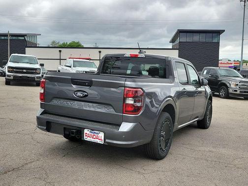 Carbonized Gray Metallic 2026 Ford Maverick Lobo Standard
