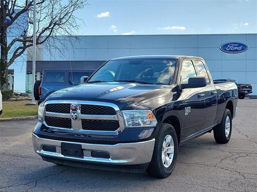2024 RAM 1500 Classic SLT