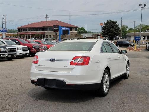 2012 Ford Taurus SEL