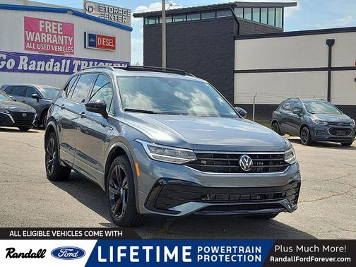 Platinum Gray Metallic 2024 Volkswagen Tiguan 2.0T SE R-LINE BLACK
