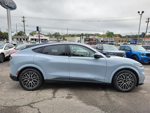 2025 Ford Mustang Mach-E Premium