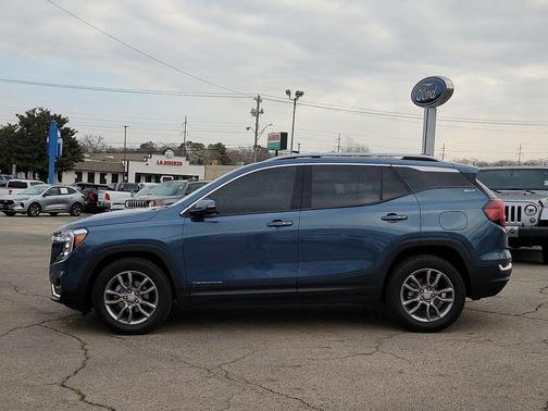 2024 GMC Terrain SLT