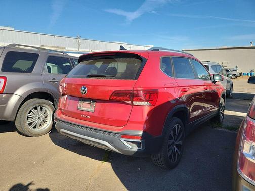 2023 Volkswagen Taos 1.5T SE