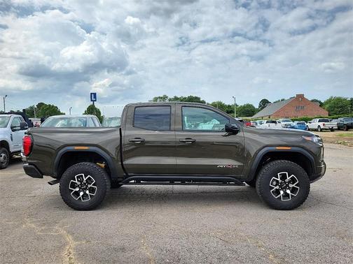 2024 GMC Canyon AT4X
