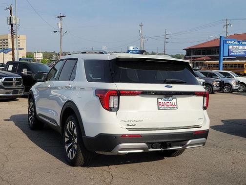 Star White Metallic Tri-Coat 2026 Ford Explorer Platinum