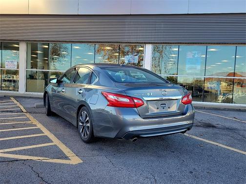 2017 Nissan Altima 2.5 SV