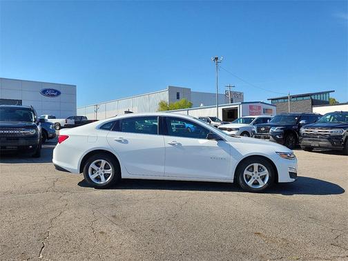 2022 Chevrolet Malibu 1LS