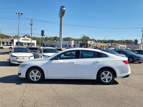2022 Chevrolet Malibu 1LS