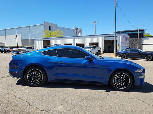 2022 Ford Mustang EcoBoost Premium
