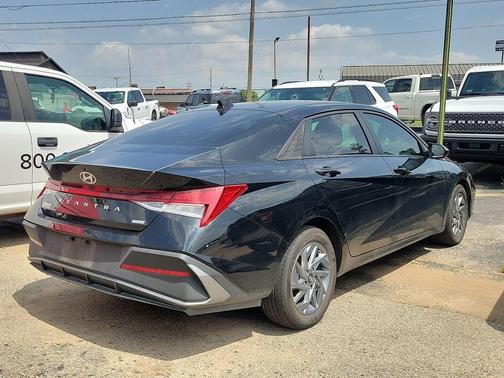 Abyss Black 2025 Hyundai ELANTRA HEV Blue