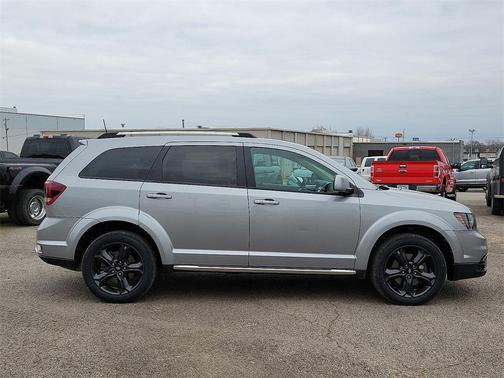 2020 Dodge Journey Crossroad