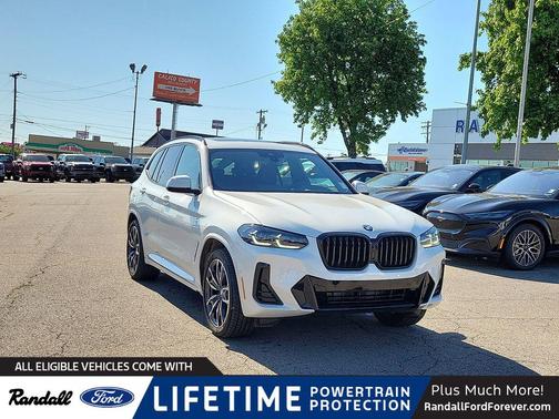 Mineral White Metallic 2024 BMW X3 xDrive30i
