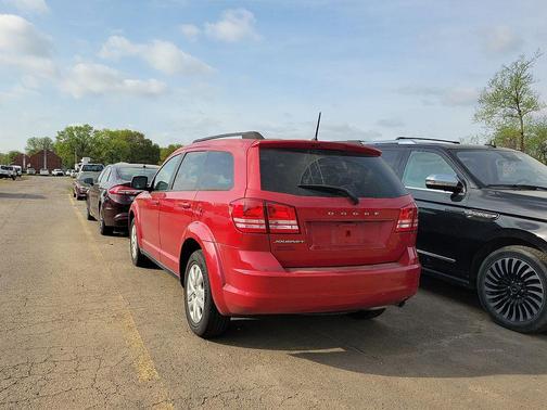 Redline 2 Coat Pearl 2020 Dodge Journey SE Value