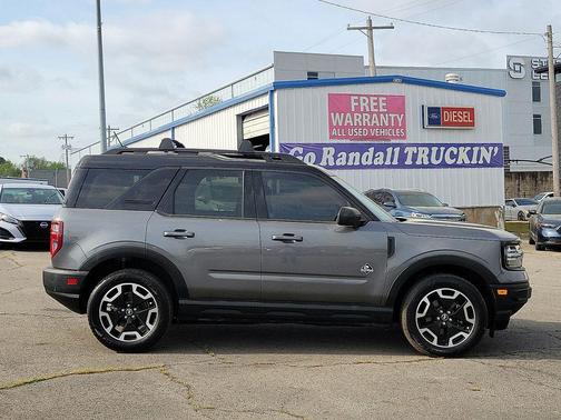 CARBONIZED GRAY METALLIC 2022 Ford Bronco Sport OUTER BANKS