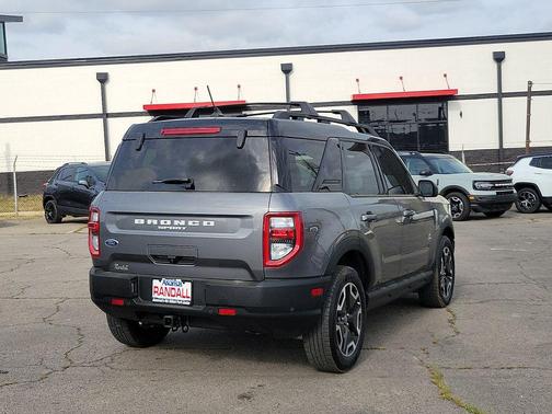 CARBONIZED GRAY METALLIC 2022 Ford Bronco Sport OUTER BANKS