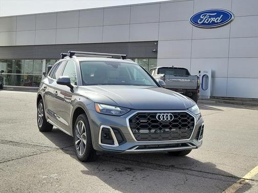 2022 Audi Q5 45 S line Premium