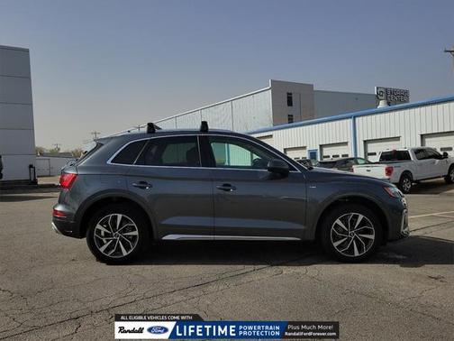 2022 Audi Q5 45 S line Premium