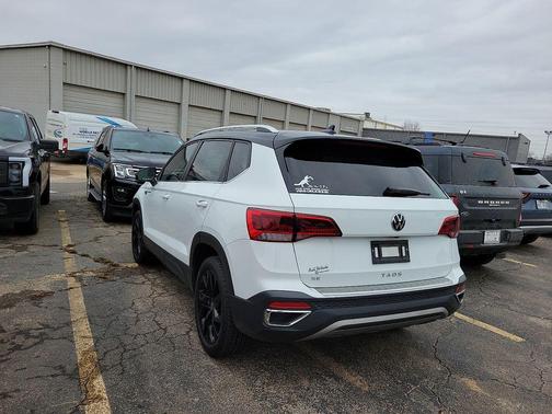 2024 Volkswagen Taos 1.5T SE
