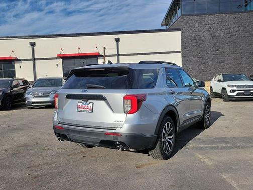 2023 Ford Explorer ST-Line