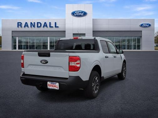 Space White Metallic 2026 Ford Maverick XLT