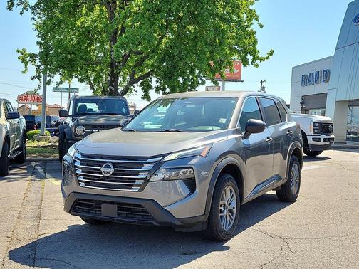 Gun Metallic 2024 Nissan Rogue S