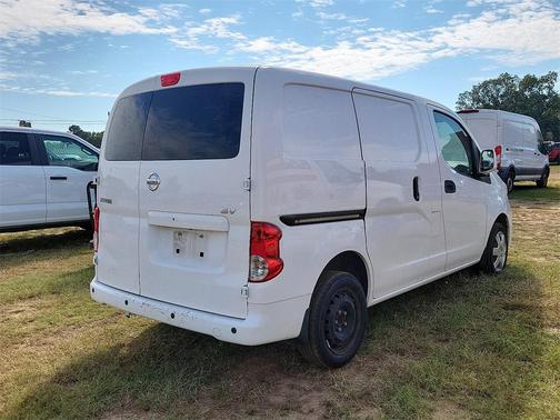 2021 Nissan NV200 SV