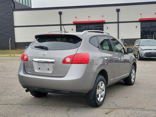 Platinum Graphite 2015 Nissan Rogue Select S