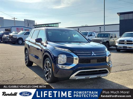 2024 Mitsubishi Outlander SE