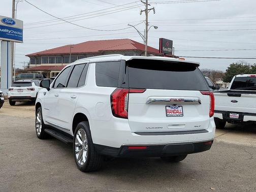 2021 GMC Yukon SLT
