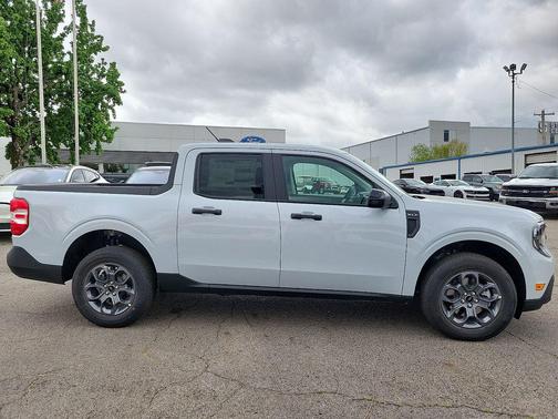 Space White Metallic 2026 Ford Maverick XLT