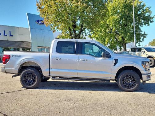 Iconic Silver Metallic 2026 Ford F-150 XLT