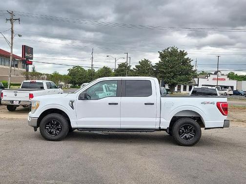 OXFORD WHITE 2021 Ford F-150 XLT