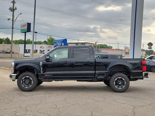 Agate Black Metallic 2026 Ford F-250 Lariat