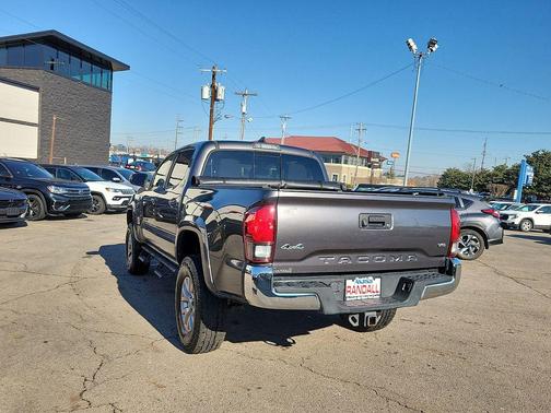 2018 Toyota Tacoma SR5