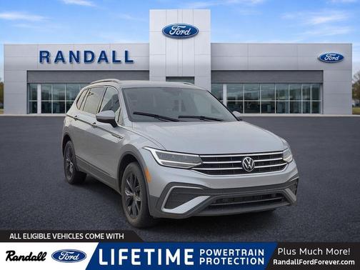 Pyrite Silver Metallic 2024 Volkswagen Tiguan 2.0T SE