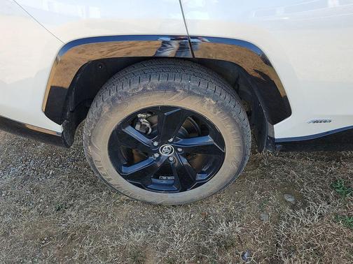 2019 Toyota RAV4 Hybrid SE