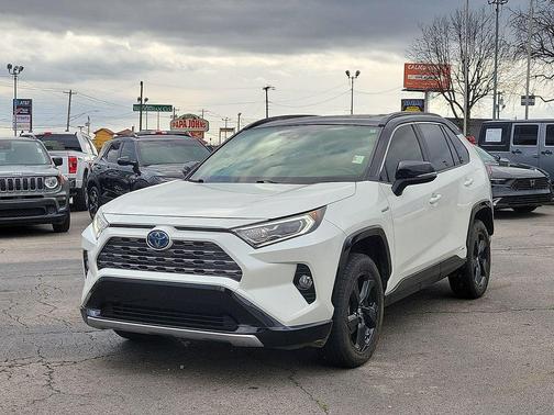 2019 Toyota RAV4 Hybrid SE