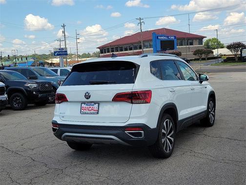 2023 Volkswagen Taos 1.5T SE