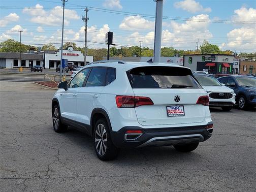 2023 Volkswagen Taos 1.5T SE