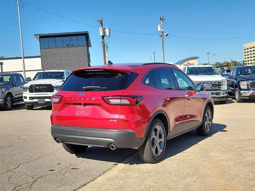 2025 Ford Escape ST-Line Select