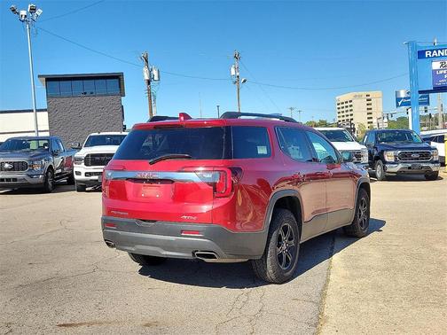 2023 GMC Acadia AT4