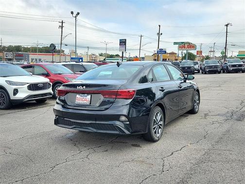 2023 Kia Forte LXS