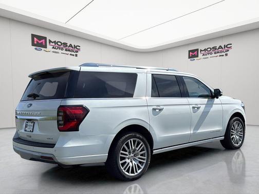 Star White Metallic Tri-Coat 2022 Ford Expedition Max Platinum