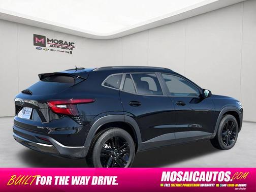 Mosaic Black Metallic 2025 Chevrolet Trax FWD ACTIV