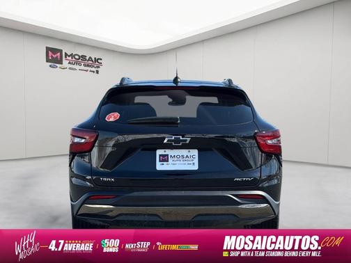 Mosaic Black Metallic 2025 Chevrolet Trax FWD ACTIV