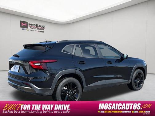 Mosaic Black Metallic 2025 Chevrolet Trax FWD ACTIV
