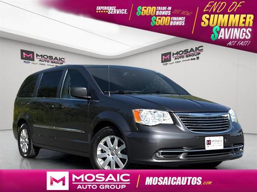 2016 Chrysler Town & Country Touring